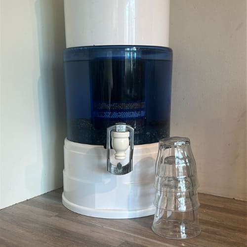 Klantfoto’s van Aqualine waterfilters in gebruik thuis – echte ervaringen en opstellingen van tevreden gebruikers.
